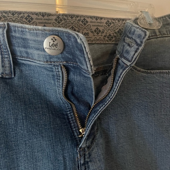 Ladies size 6 Led classic cut jeans - Picture 5 of 7